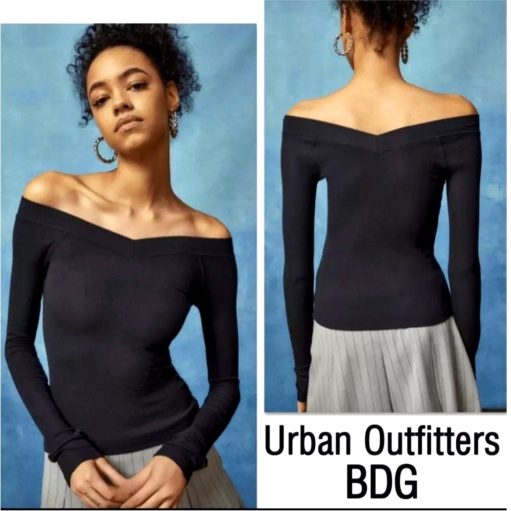 UO-4 NWOT URBAN OUTFITTERS BDG SHANNEN DOUBLE V LONG SLEEVE TOP